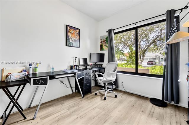 CINNAMON PLACE II - Residential