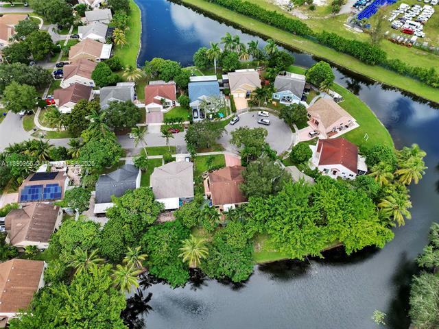 CINNAMON PLACE II - Residential