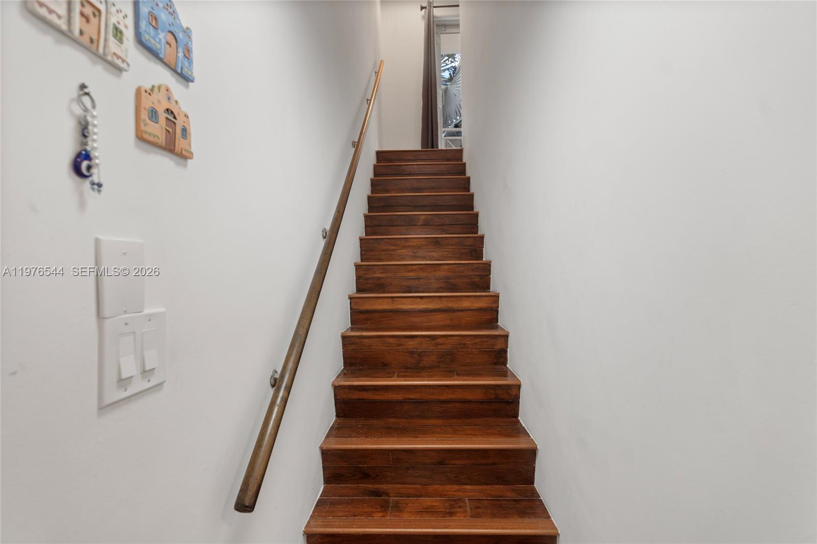 MAGNOLIA CONDO - Residential Lease