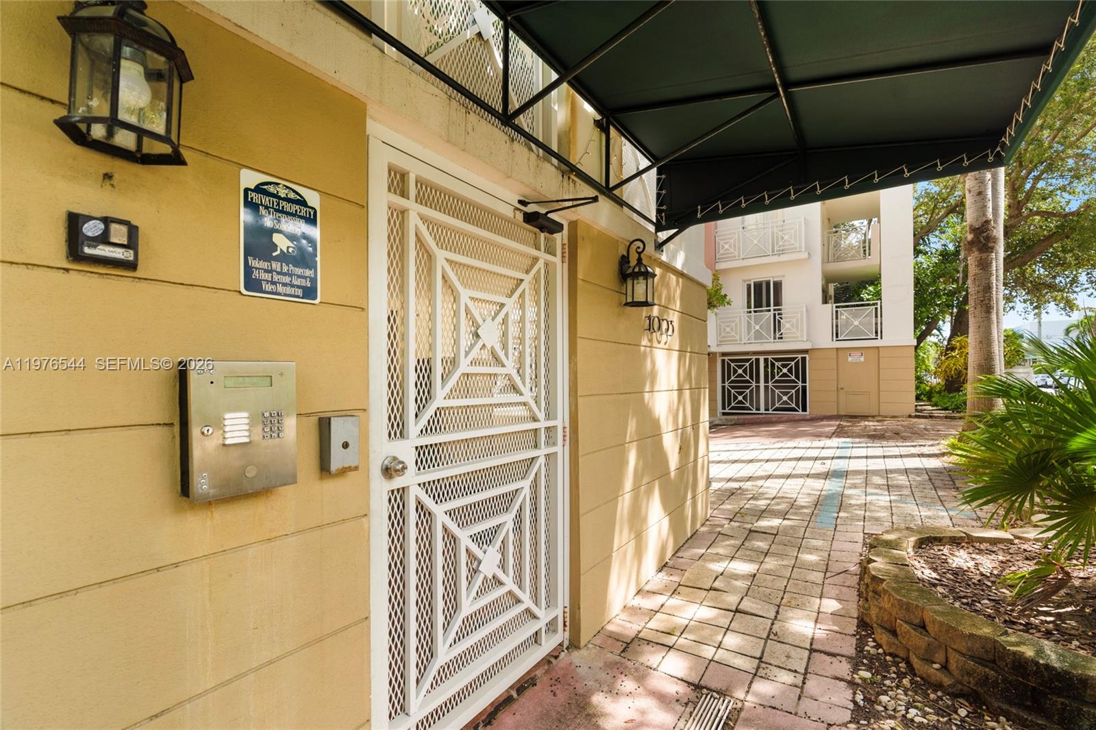 MAGNOLIA CONDO - Residential Lease