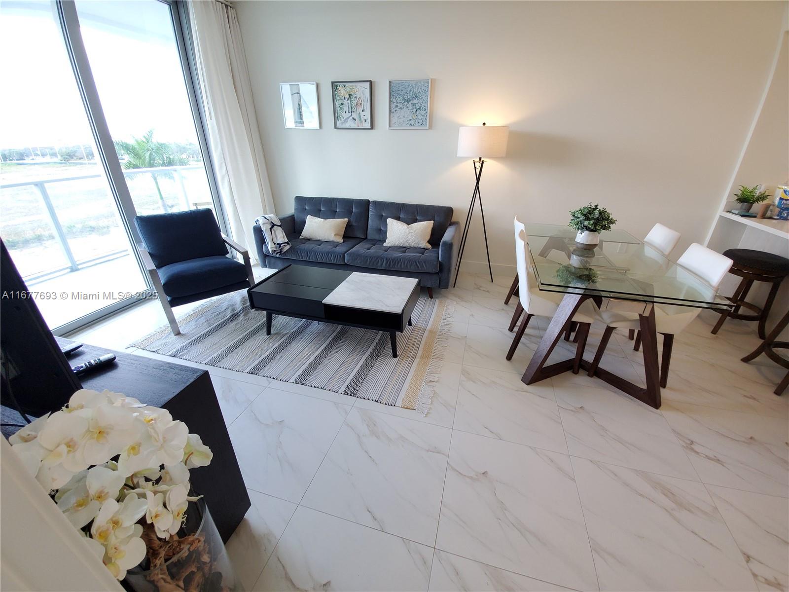 METROPICA NORTH TOWER ONE - Residential