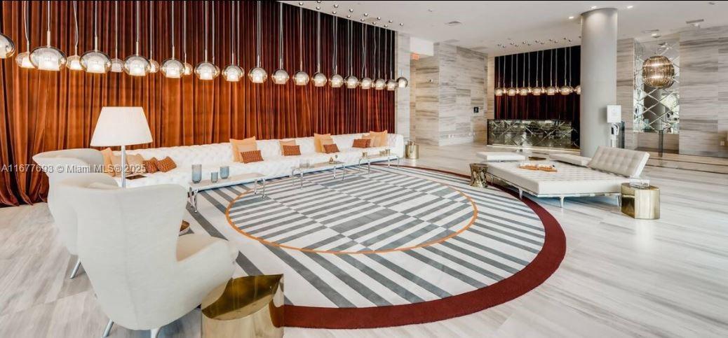 METROPICA NORTH TOWER ONE - Residential