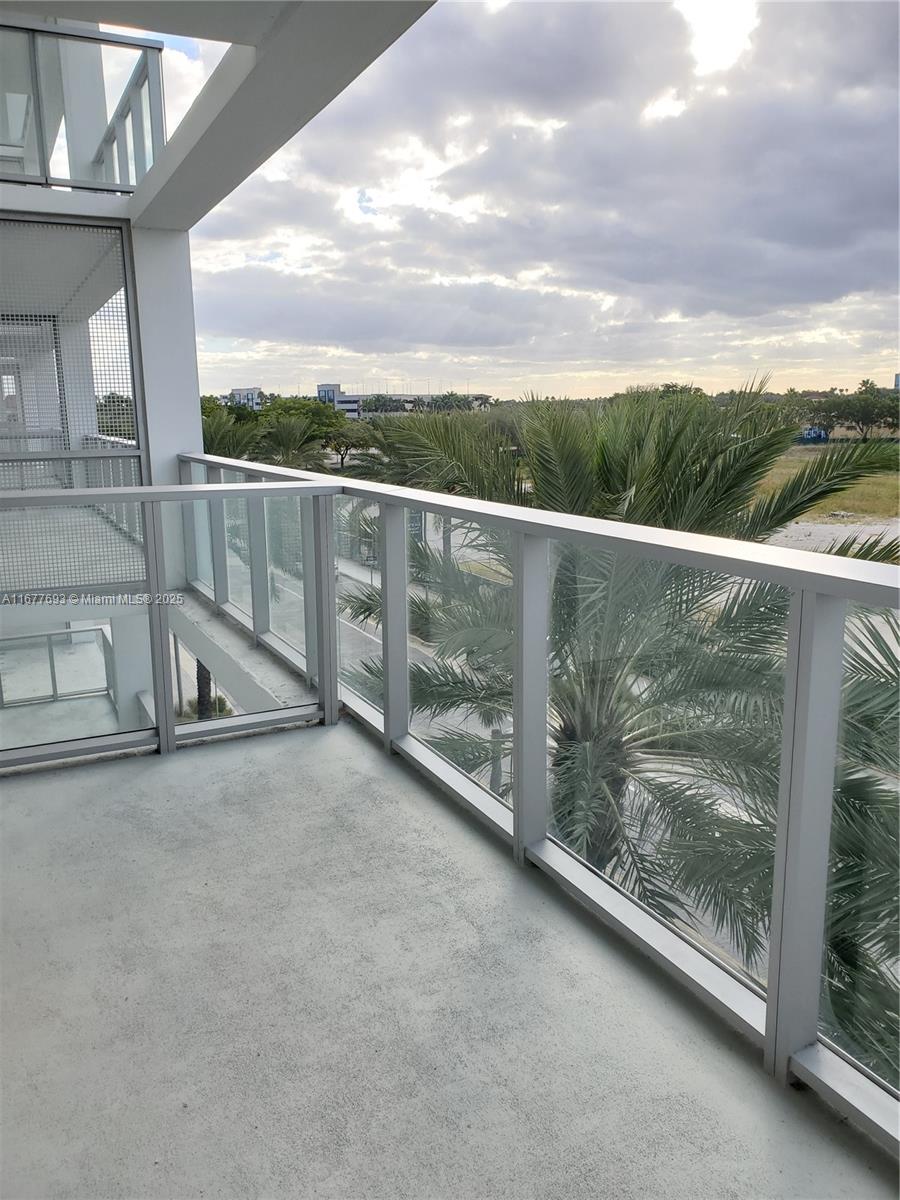 METROPICA NORTH TOWER ONE - Residential