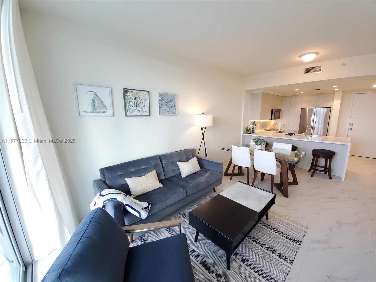 METROPICA NORTH TOWER ONE - Residential