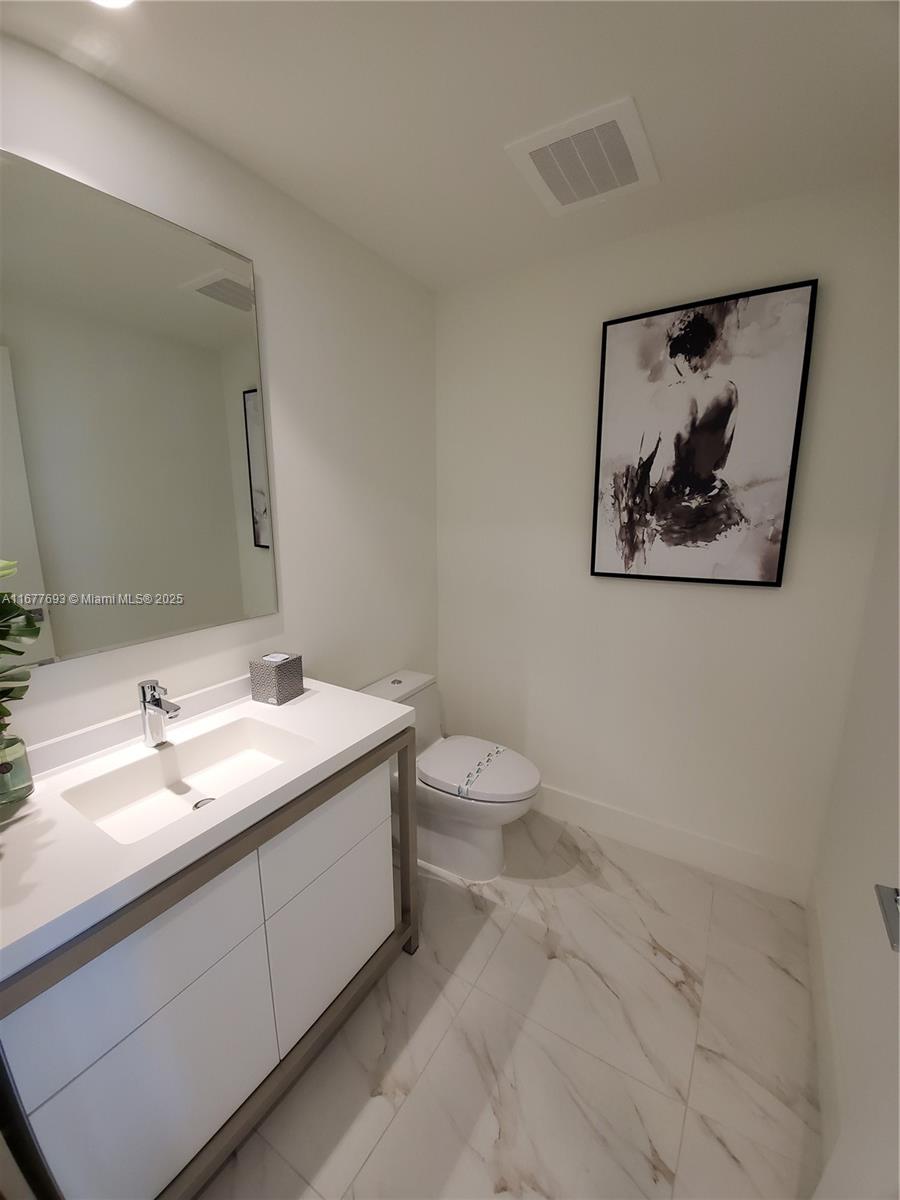 METROPICA NORTH TOWER ONE - Residential