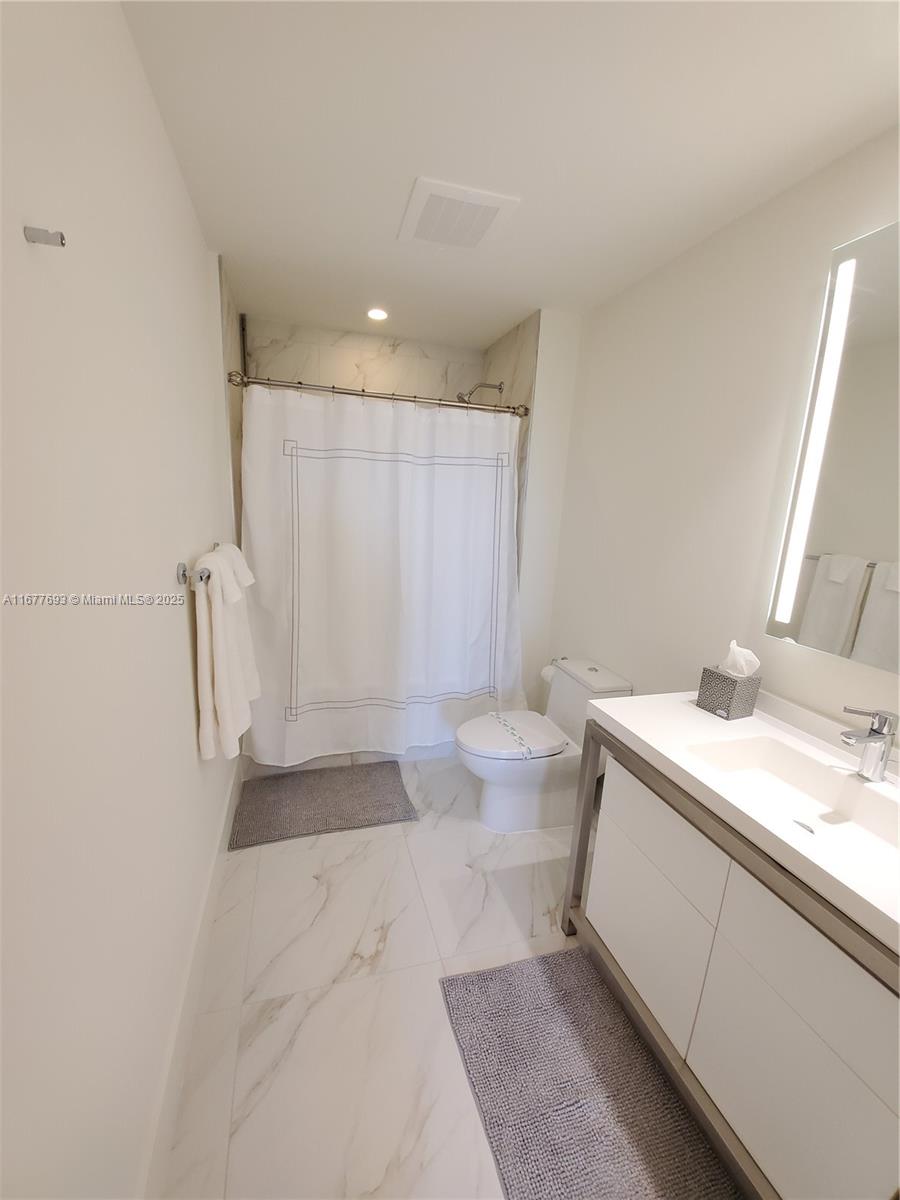 METROPICA NORTH TOWER ONE - Residential