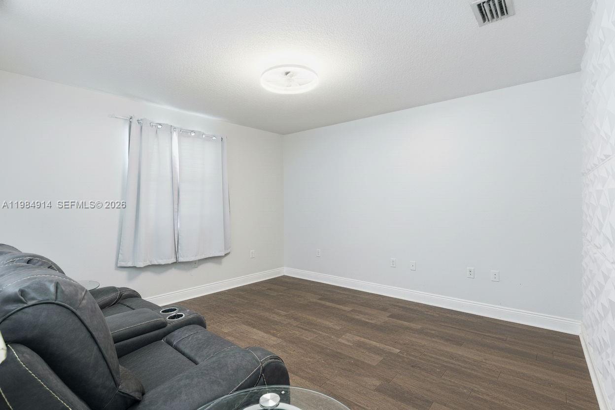 KINGS LAKE PHASE 3 - Residential