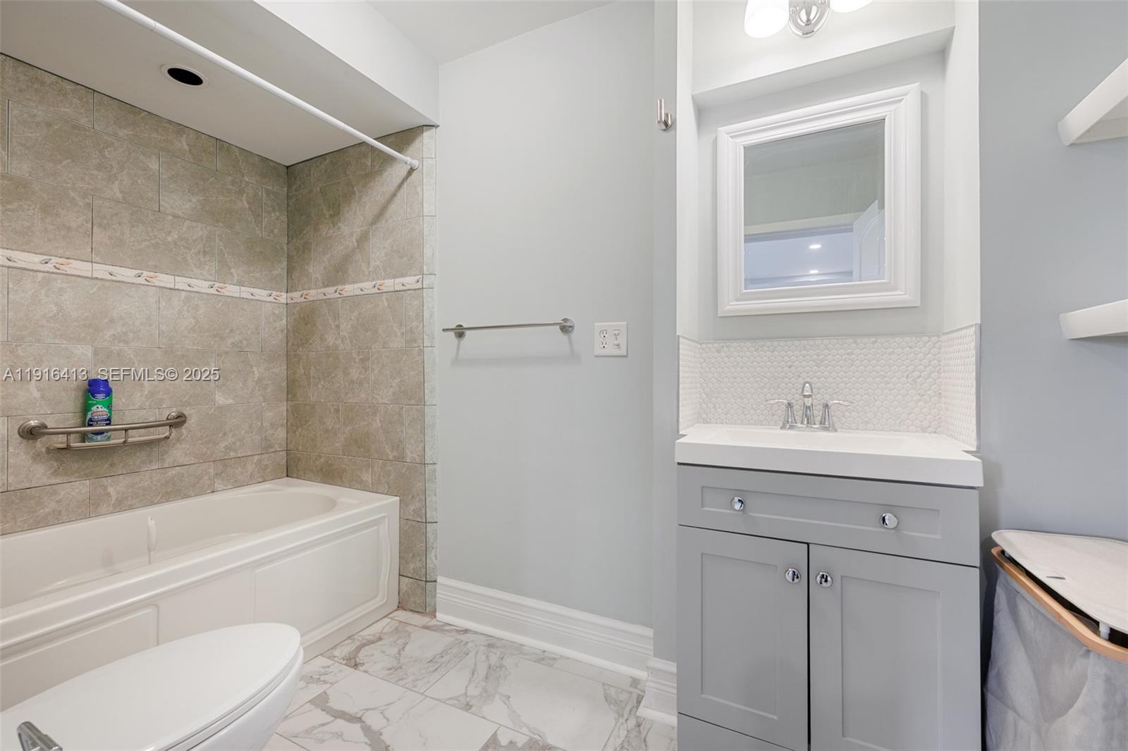 GREYNOLDS HIGHLANDS UNIT - Residential Lease