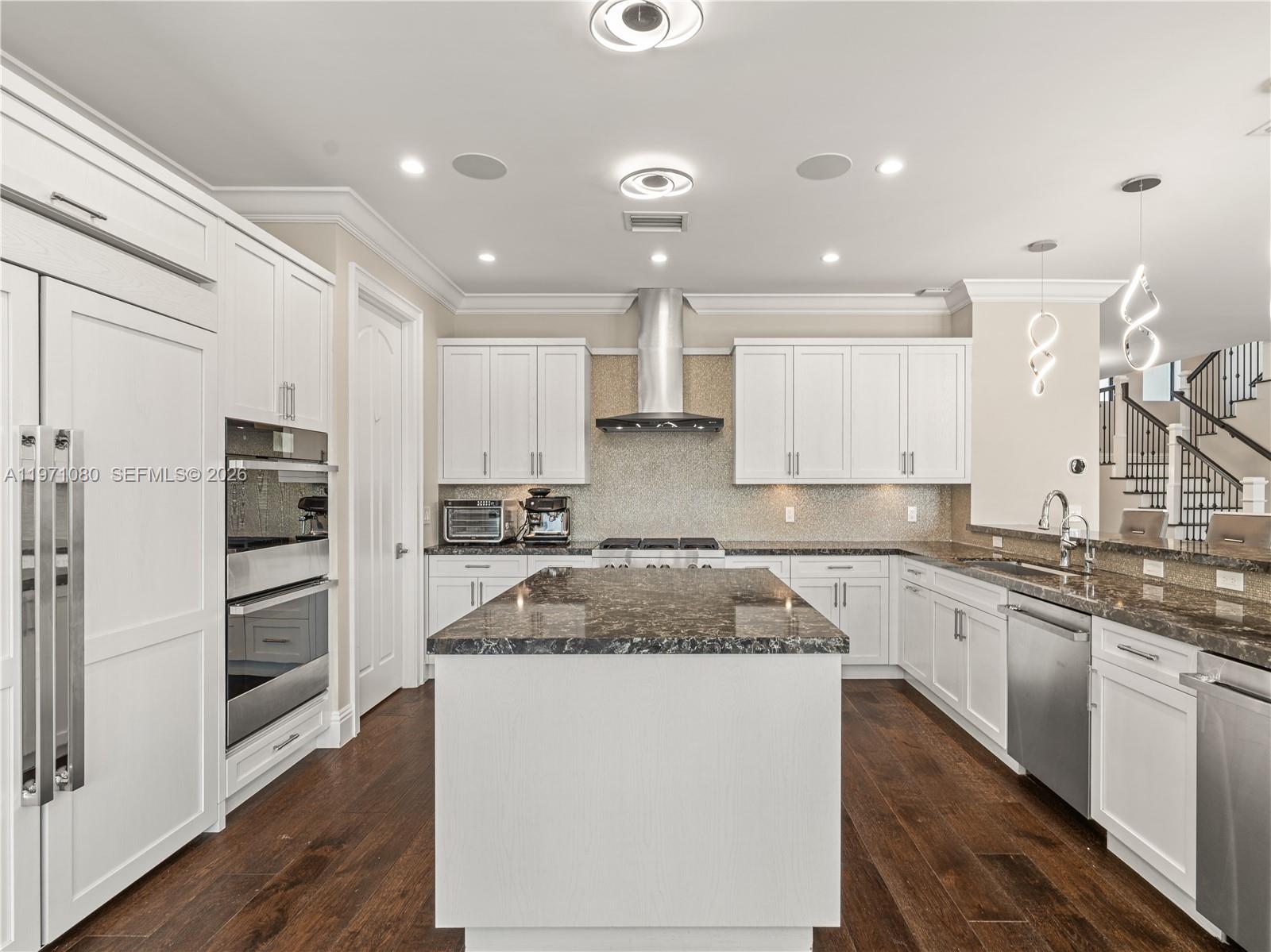 POMPANO ISLES SEC - Residential