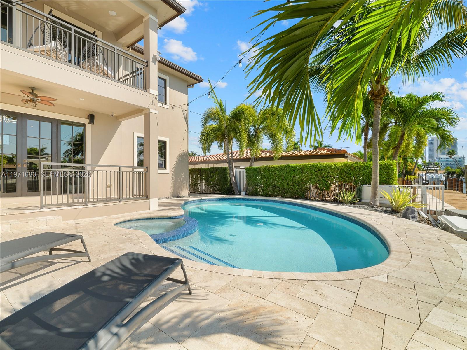 POMPANO ISLES SEC - Residential