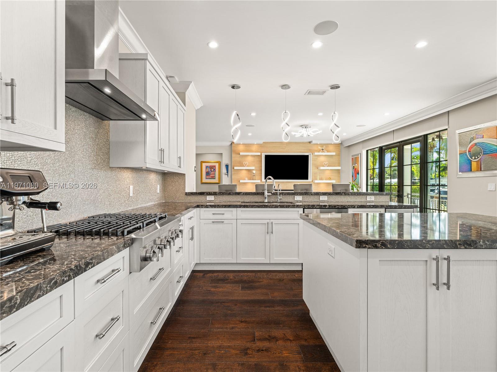 POMPANO ISLES SEC - Residential