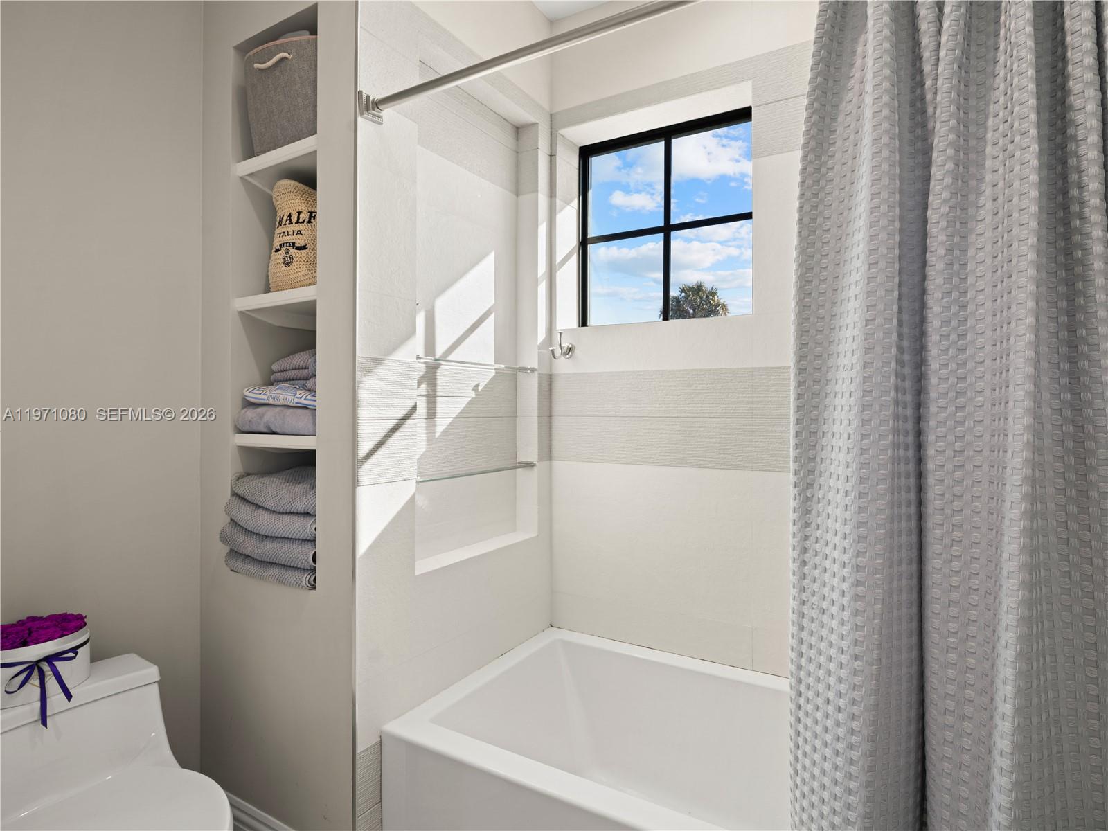 POMPANO ISLES SEC - Residential