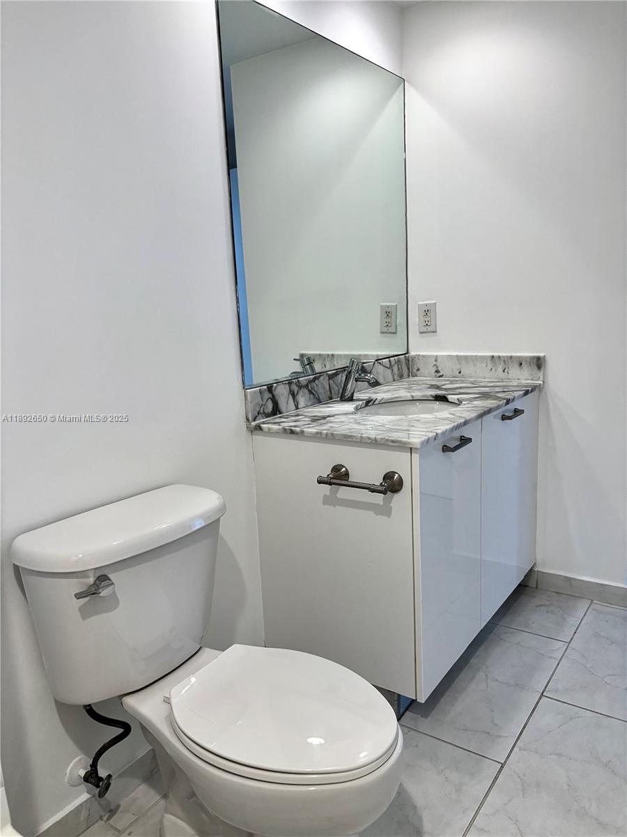 THE PLAZA ON BRICKELL - Residential Lease
