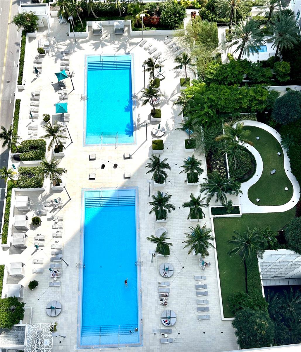 THE PLAZA ON BRICKELL - Residential Lease