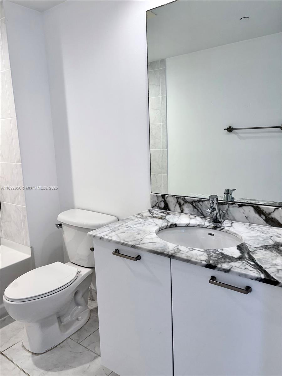 THE PLAZA ON BRICKELL - Residential Lease