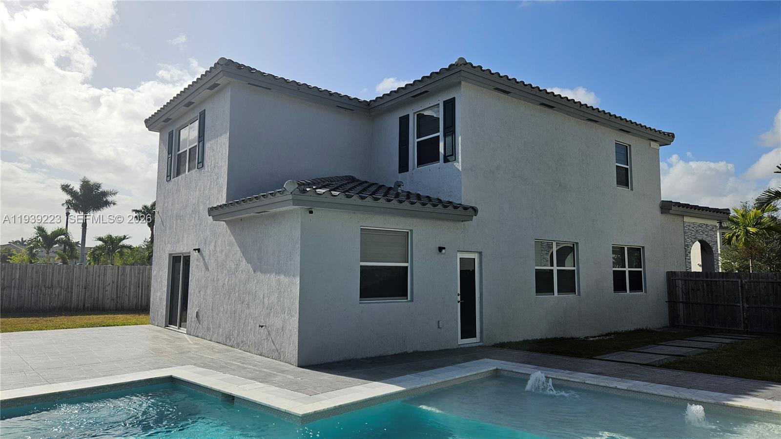 HOMESTEAD PARK OF COMMERC - Residential