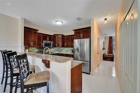 Townhouse in Miramar FL 3553 169th Ter Ter 25.jpg