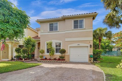 Townhouse in Miramar FL 3553 169th Ter Ter 48.jpg