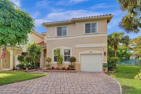 Townhouse in Miramar FL 3553 169th Ter Ter 2.jpg