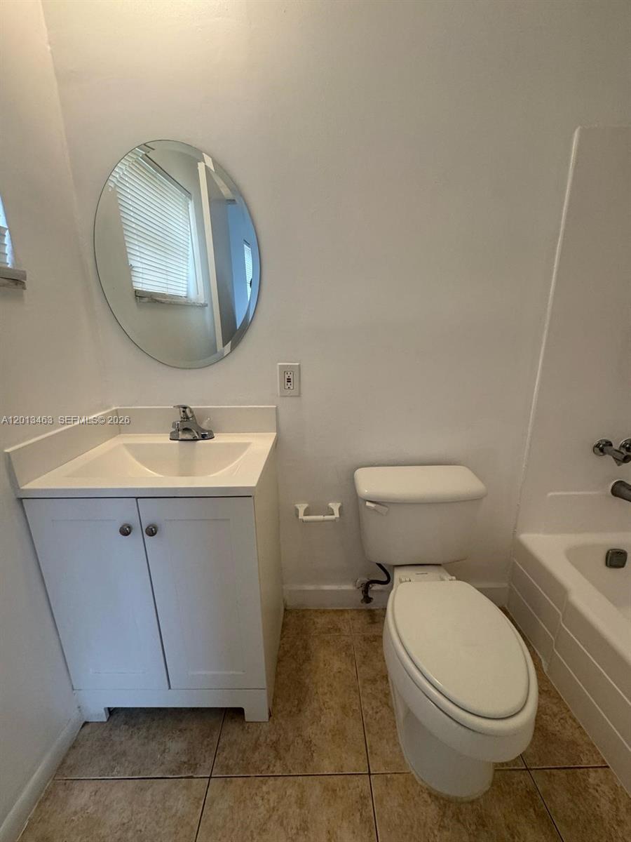 FT LAUDERDALE ESTATES - Residential Lease