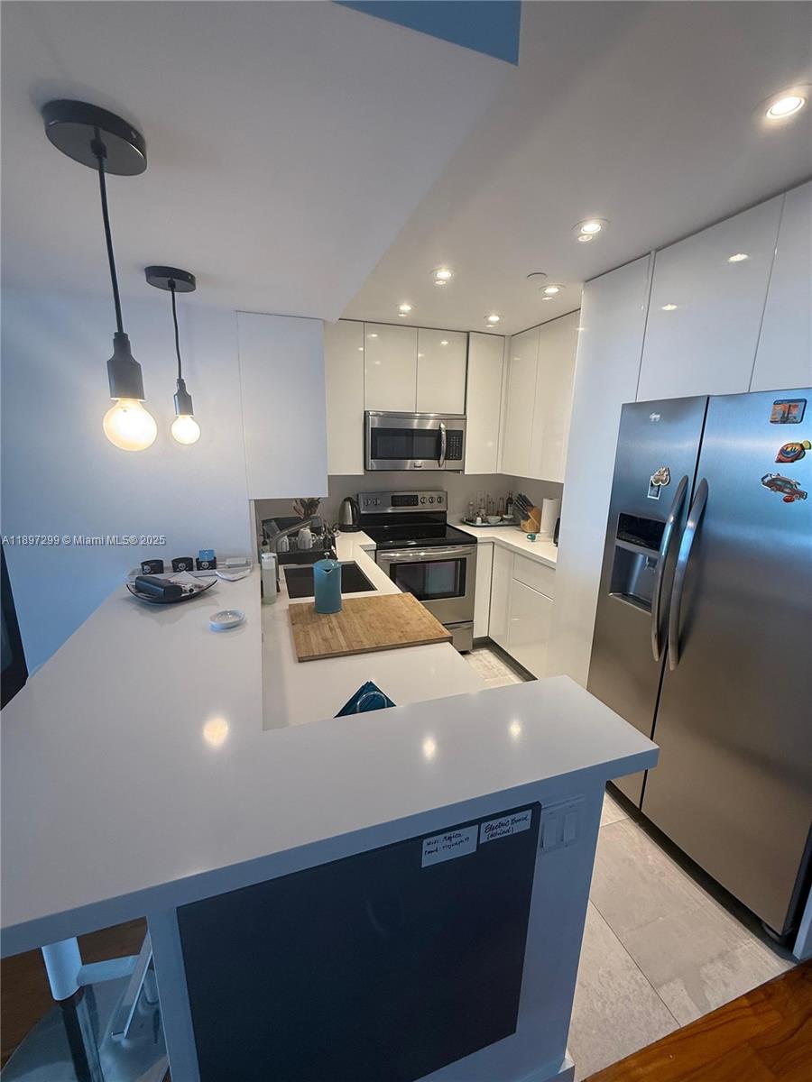 MIRADOR 1200 CONDO - Residential Lease