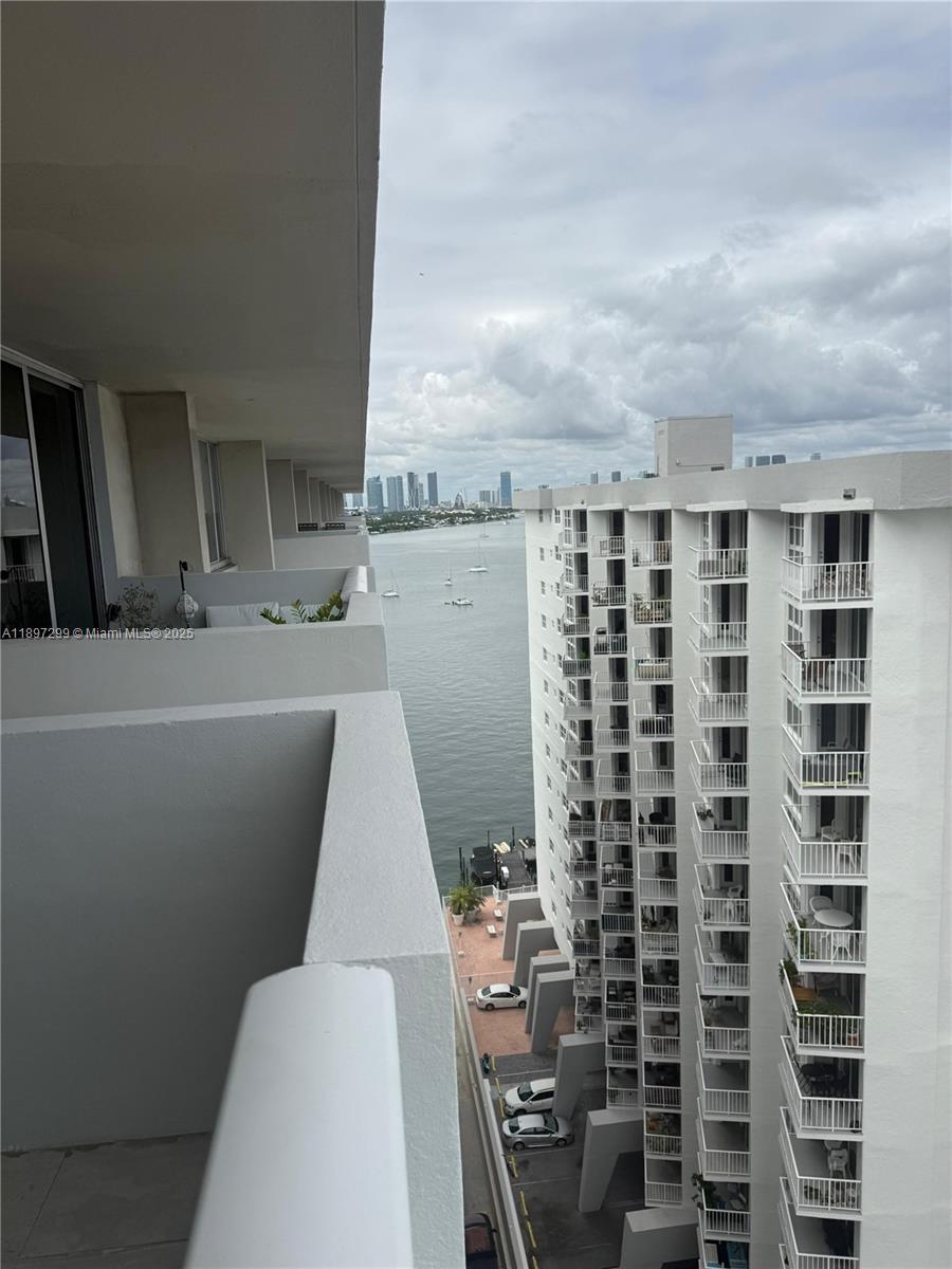 MIRADOR 1200 CONDO - Residential Lease