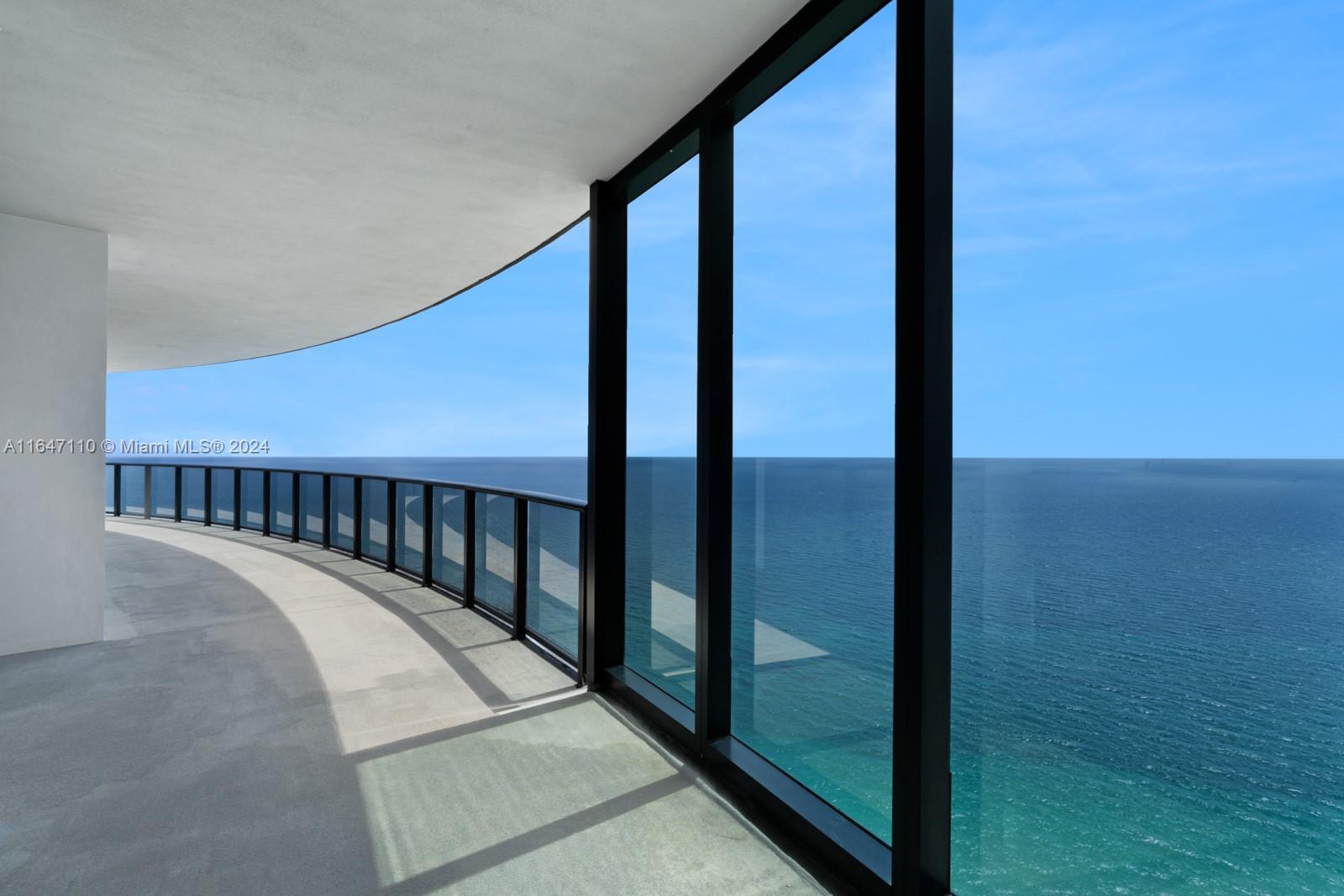 18555 COLLINS AVENUE COND - Residential