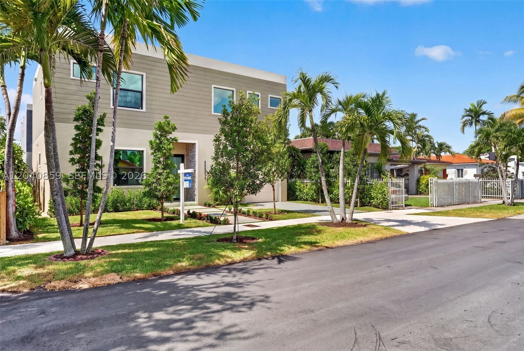 2240 SW 13th St