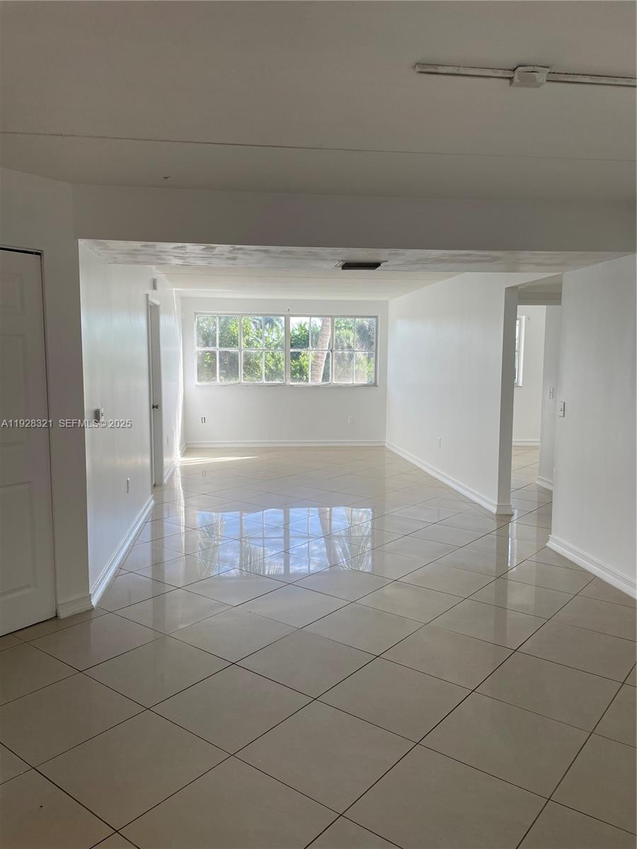 MIRASSOU CONDO - Residential Lease