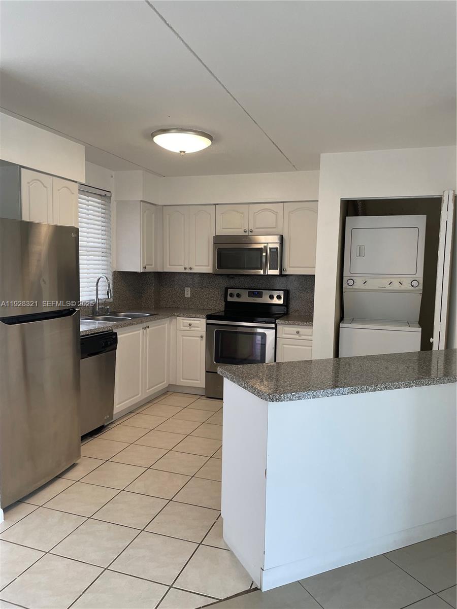 MIRASSOU CONDO - Residential Lease