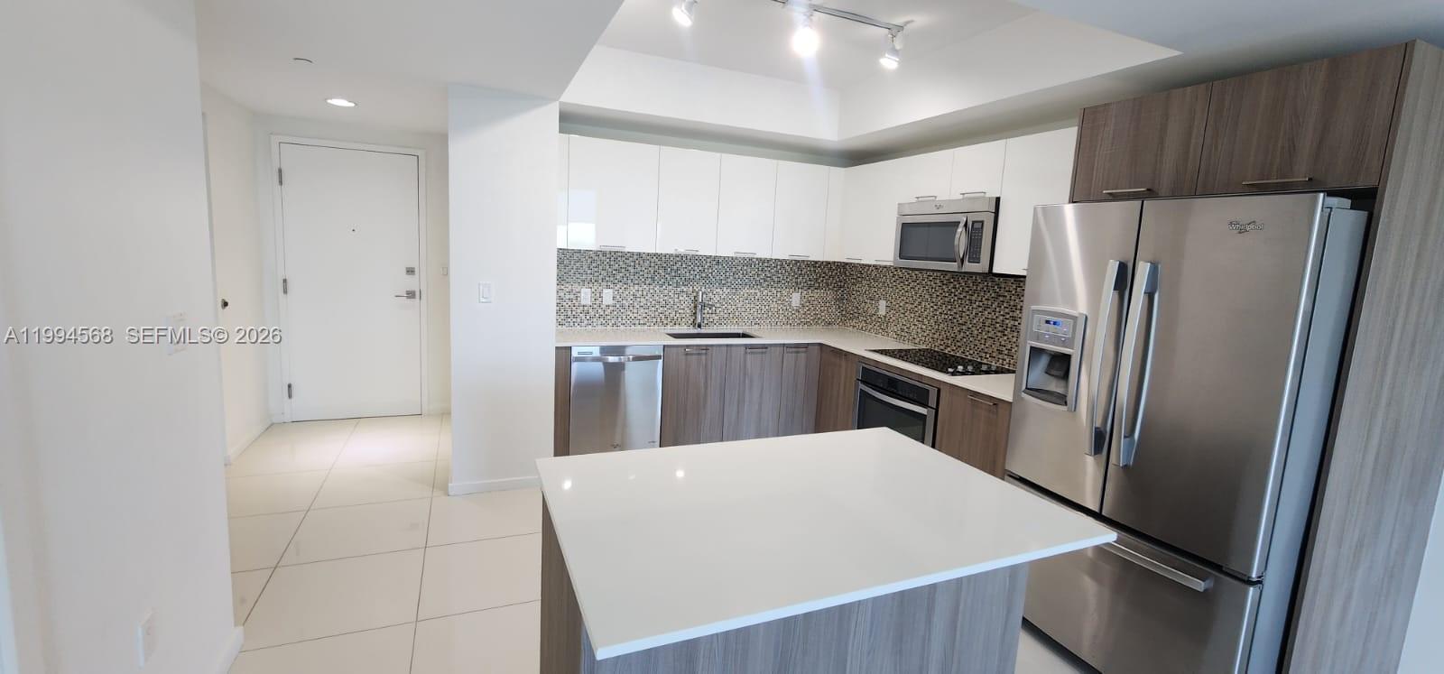 5252 PASEO CONDO - Residential Lease