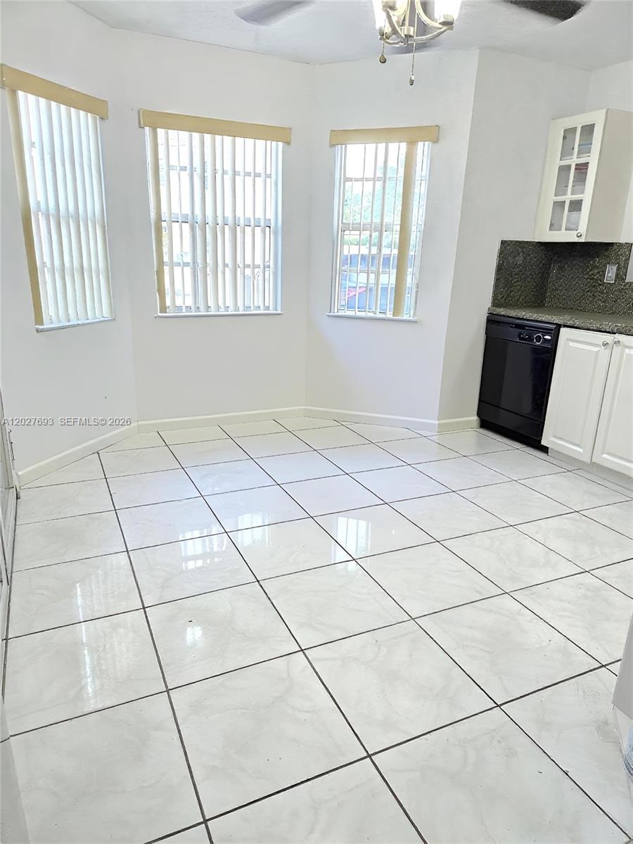 7255 NW 173rd Dr 801-8
