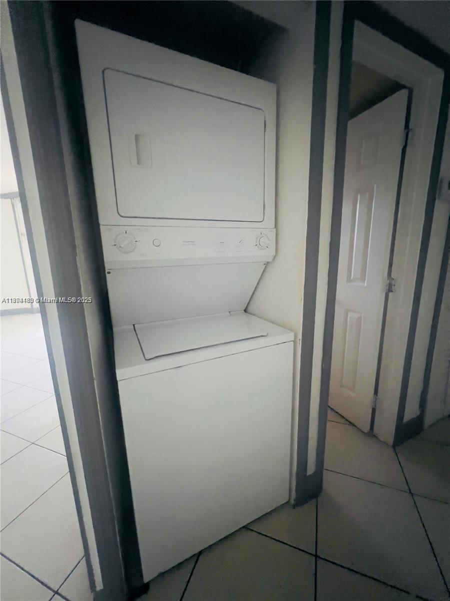 CASA DEL SOL CONDO - Residential Lease