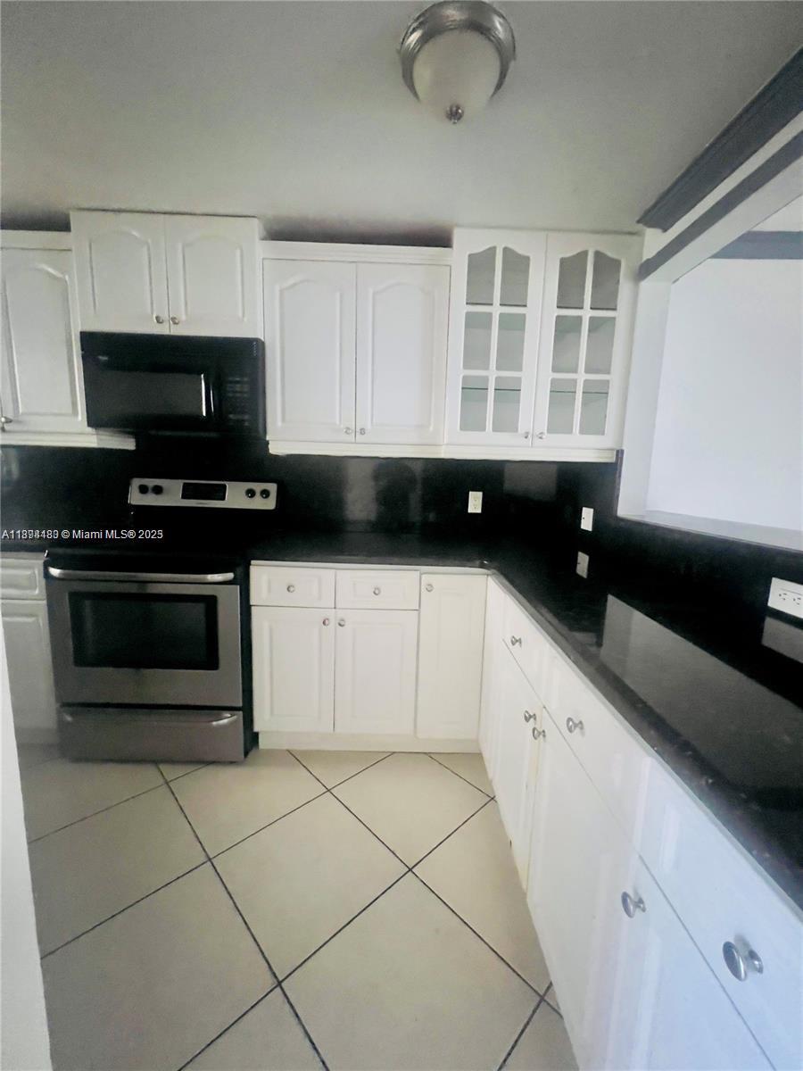 CASA DEL SOL CONDO - Residential Lease