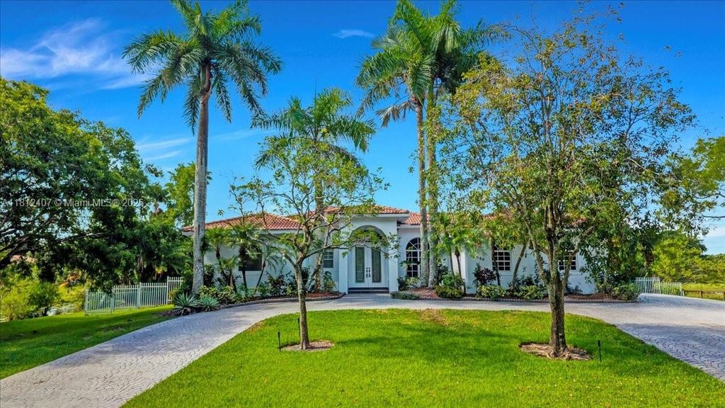 Photo of 16650 SW 67th Pl, Southwest Ranches, FL 33331 (MLS # A11812407)