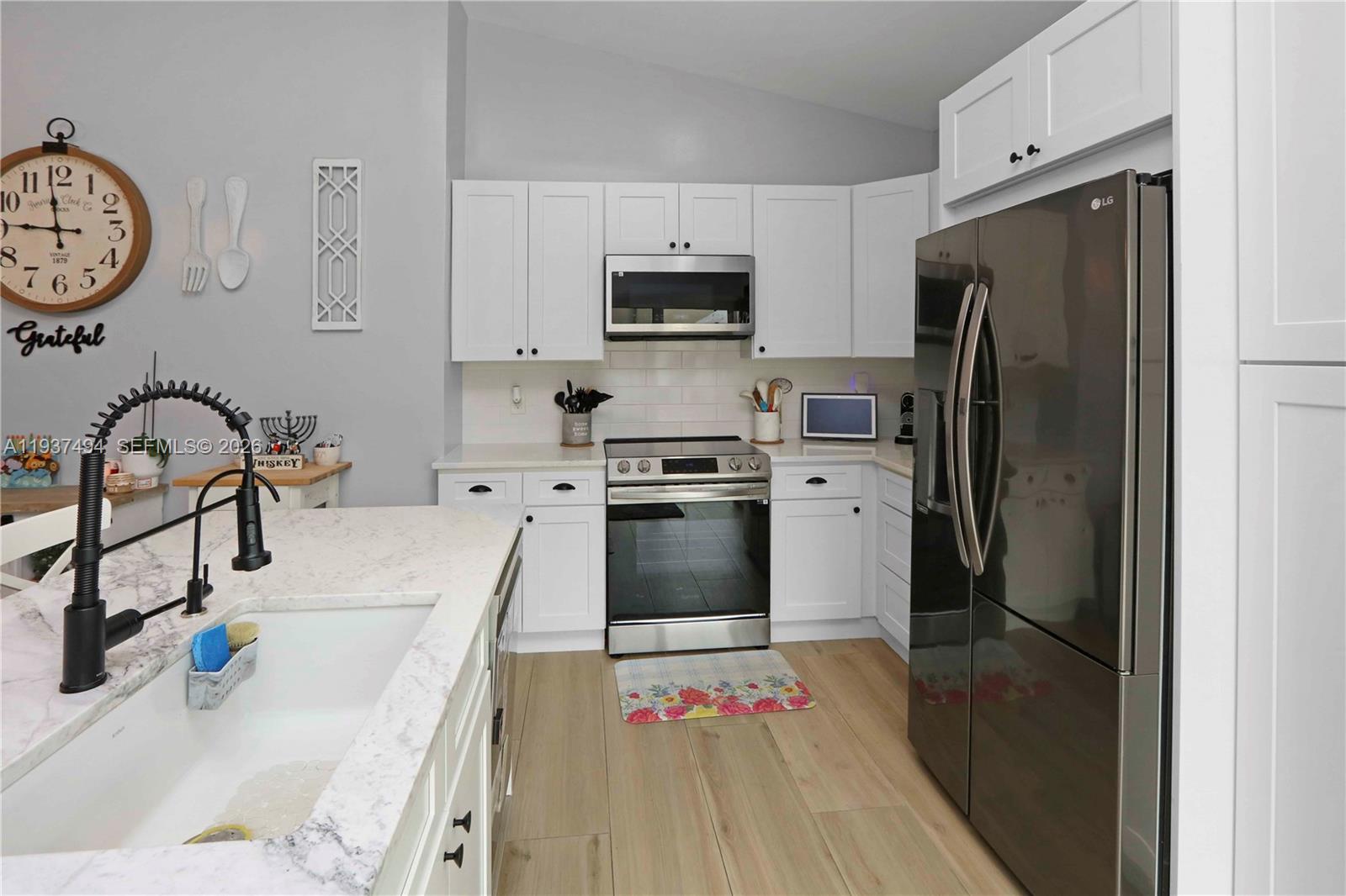 FALCONS LEA - Residential