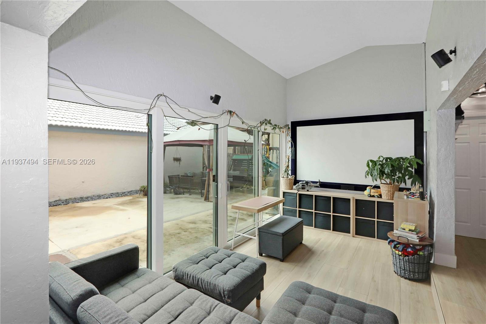 FALCONS LEA - Residential