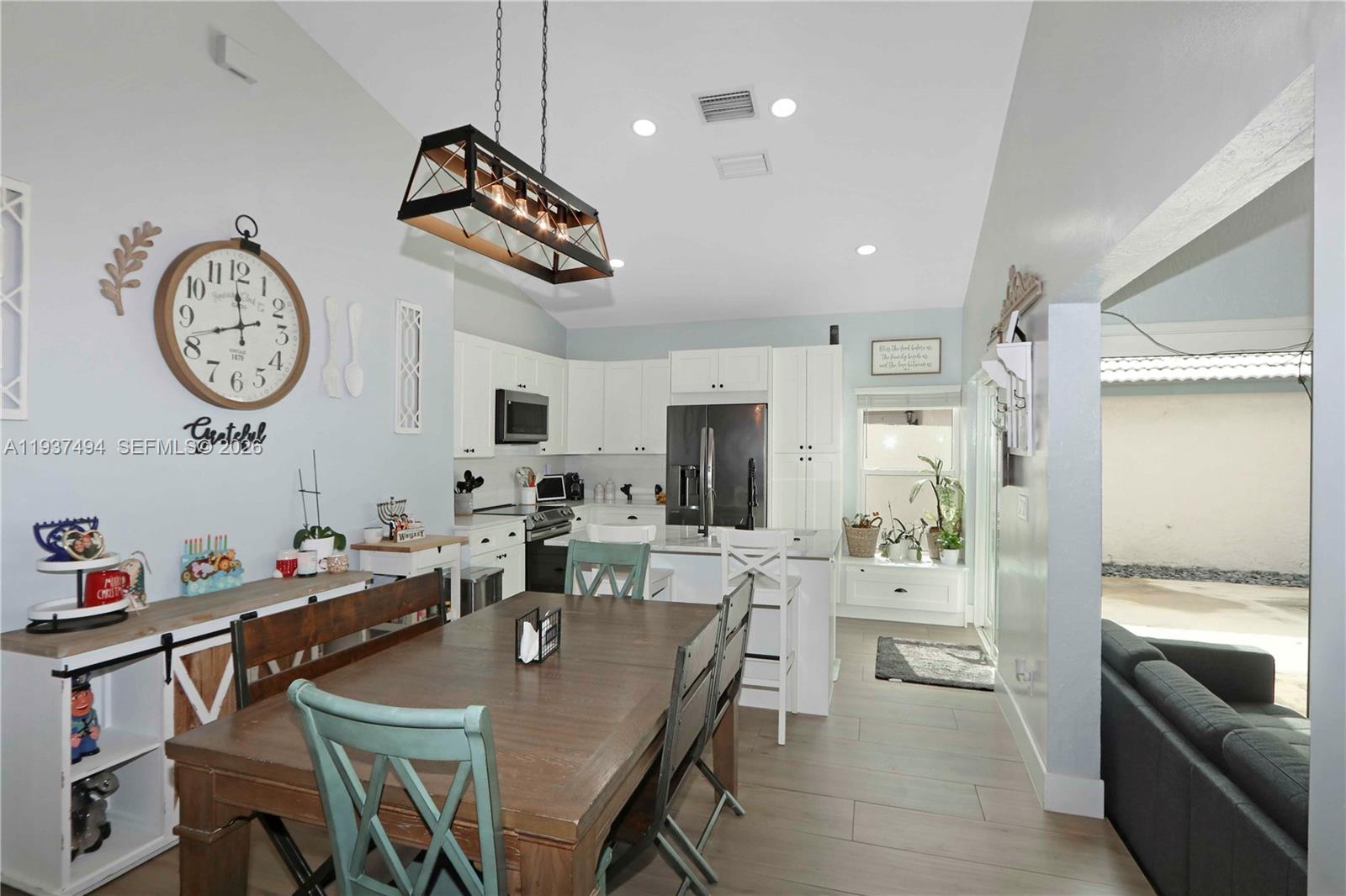 FALCONS LEA - Residential