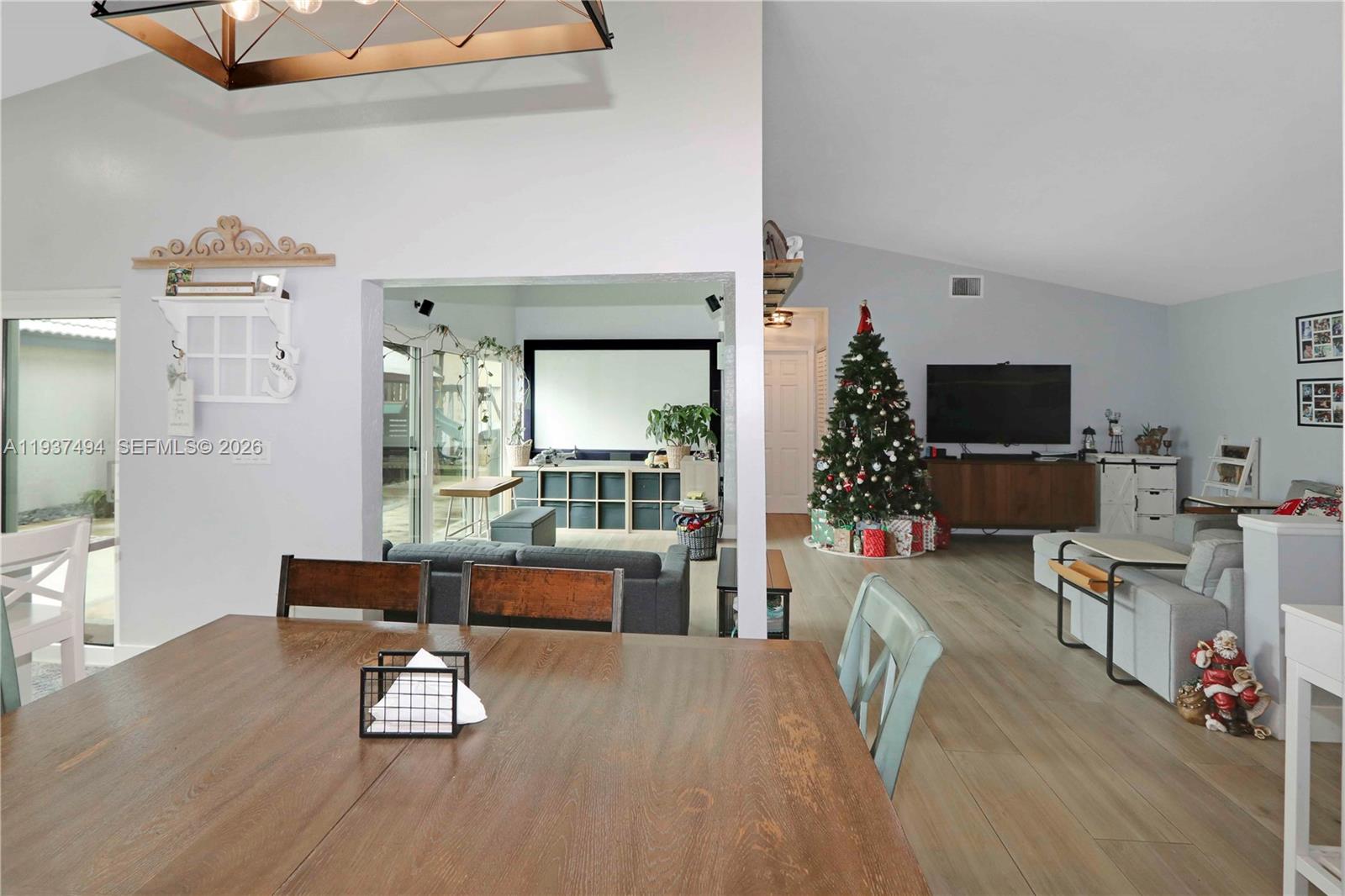 FALCONS LEA - Residential