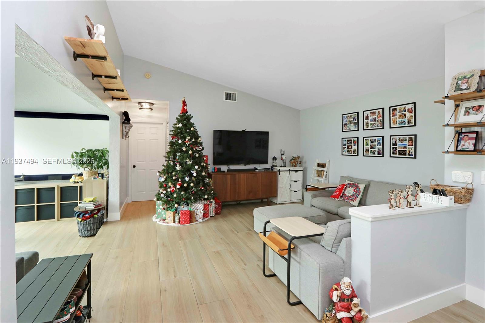 FALCONS LEA - Residential