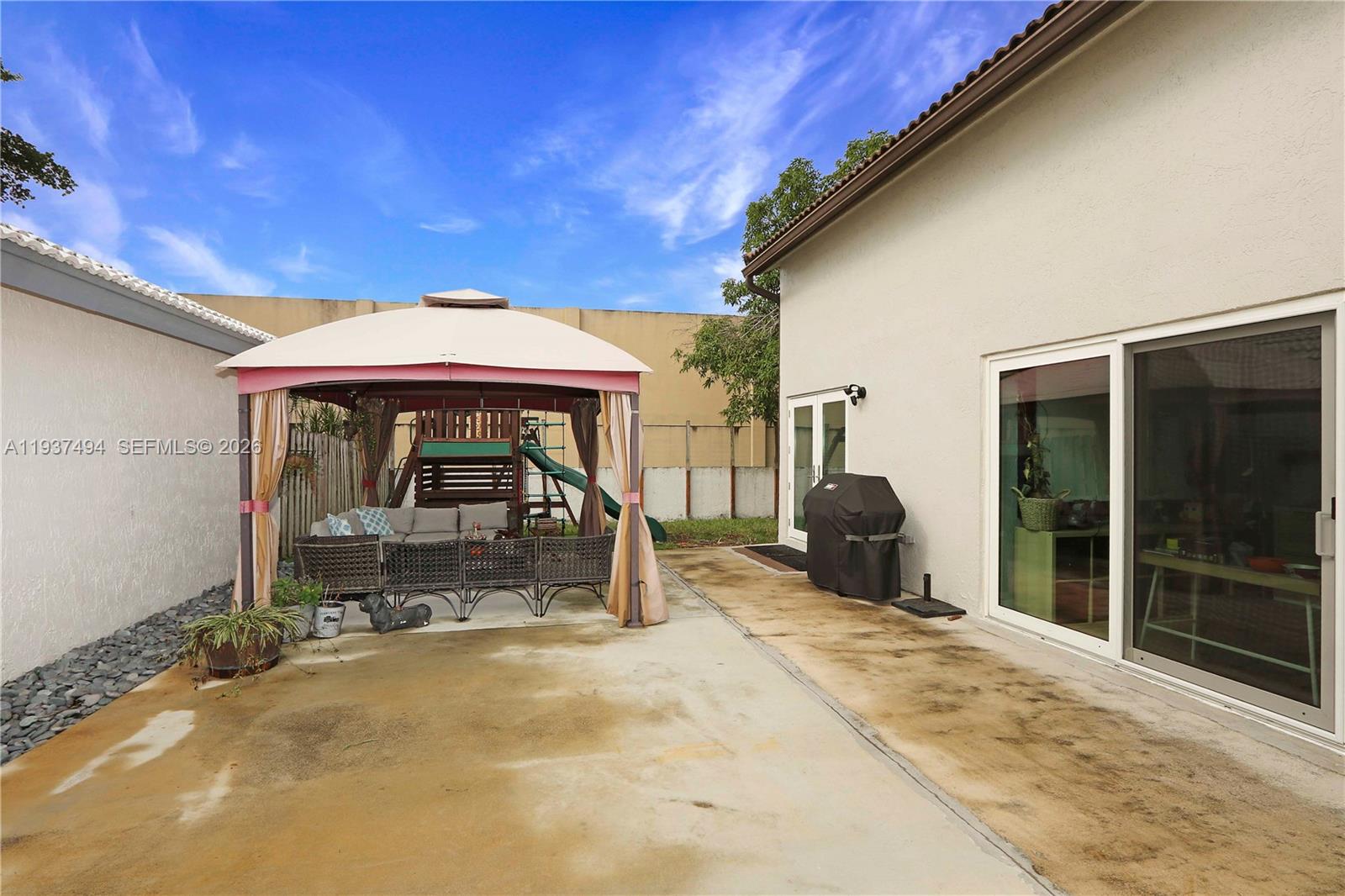 FALCONS LEA - Residential