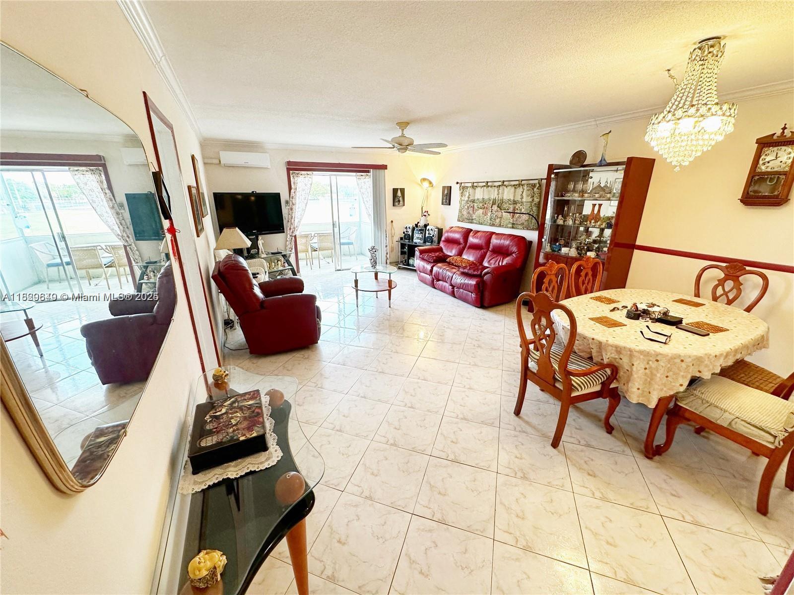Spacious Deluxe 1 Bedroom 1 Bathroom in gated community of Mar-Len Gardens available for sale.
Resort style amenities: clubhouse, two pools, fitness center, sauna, library. Conveniently located next to shopping centers and restaurants, short drive to the beach. HOPA 55+ adult COOP community.