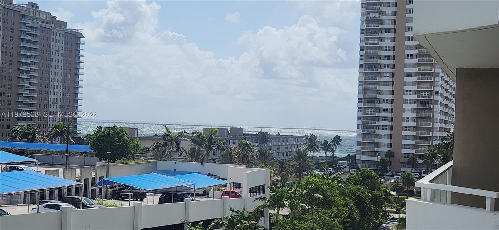 HEMISPHERES BAY NORTH - Residential