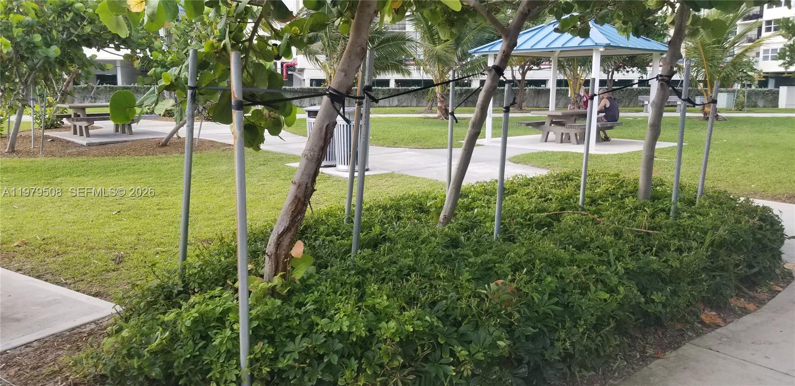 HEMISPHERES BAY NORTH - Residential