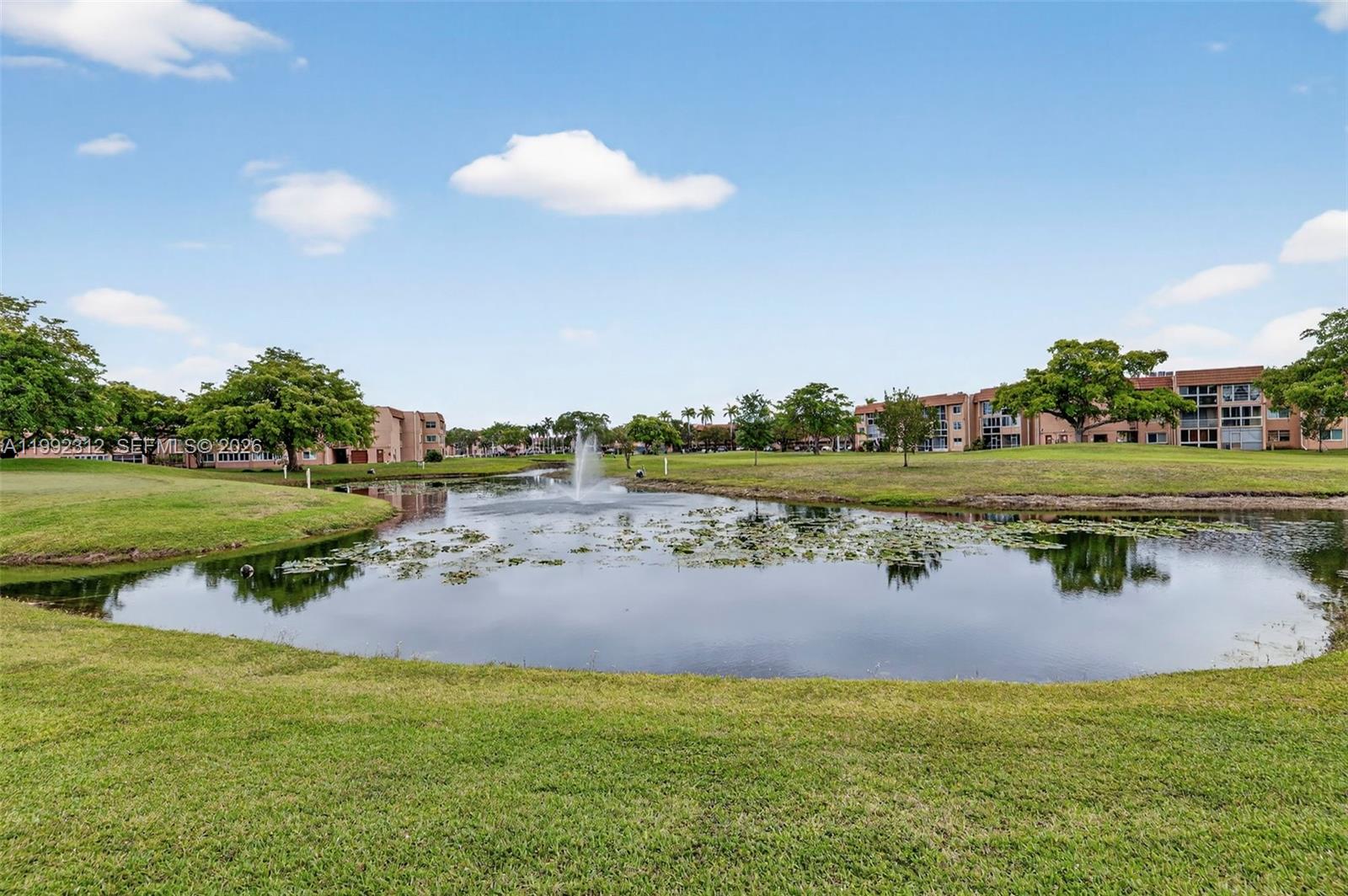 SUNRISE LAKES 152 CONDO - Residential
