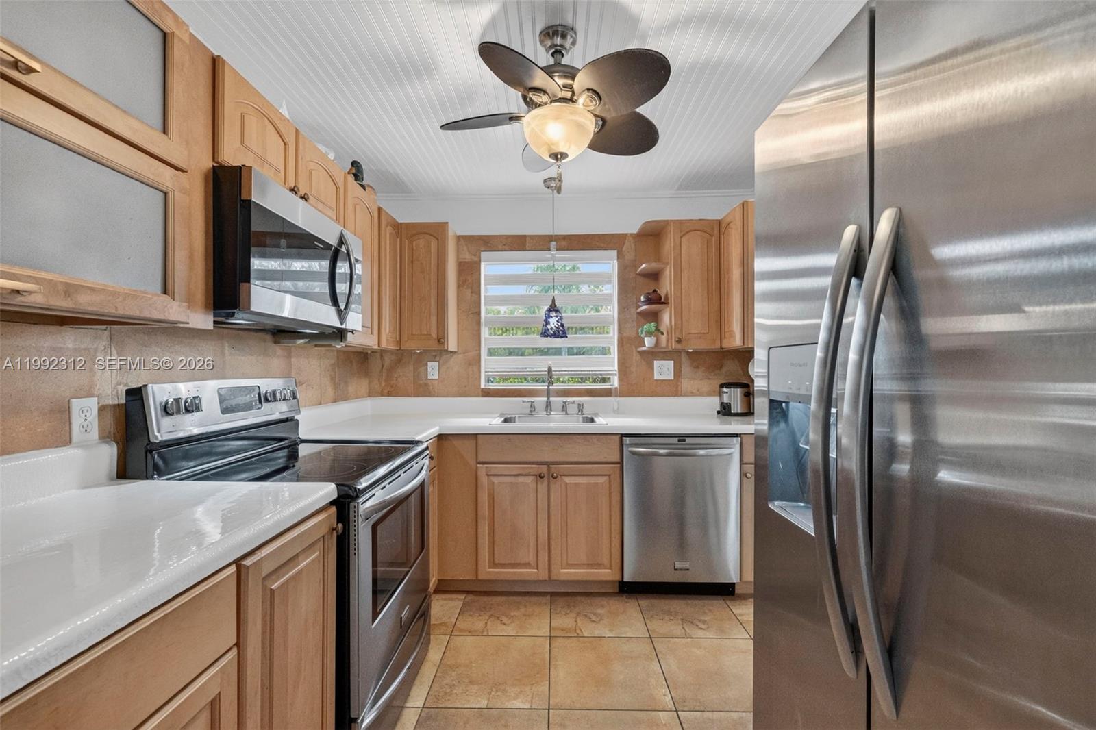 SUNRISE LAKES 152 CONDO - Residential