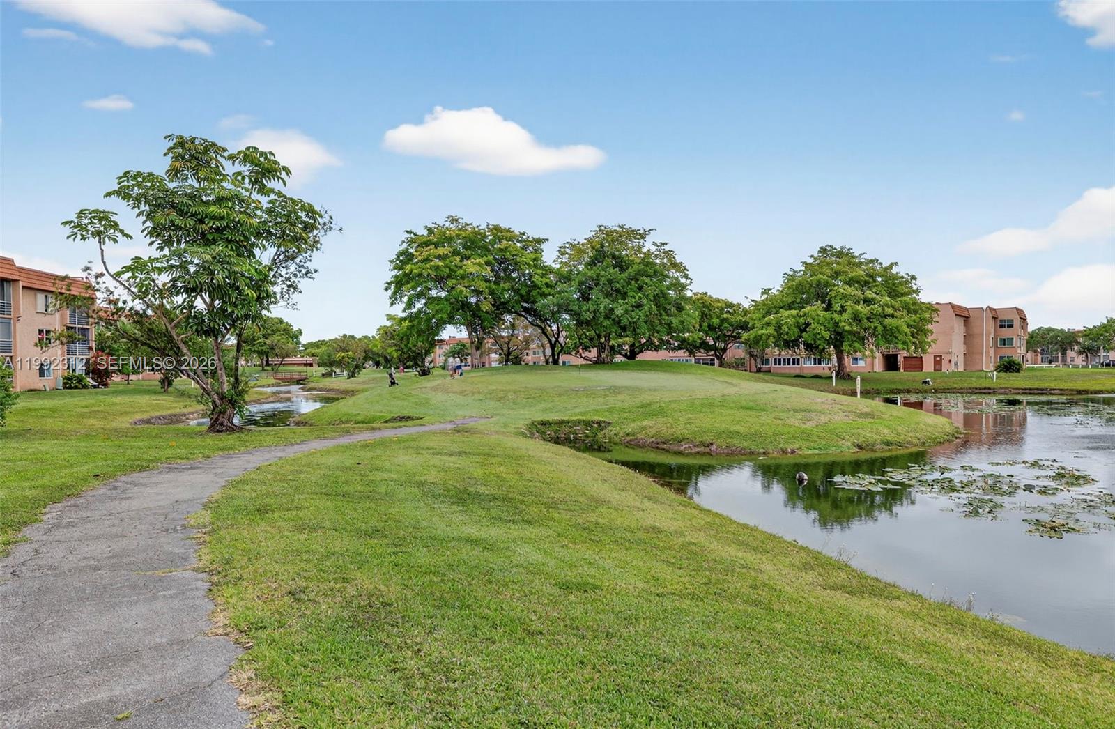 SUNRISE LAKES 152 CONDO - Residential