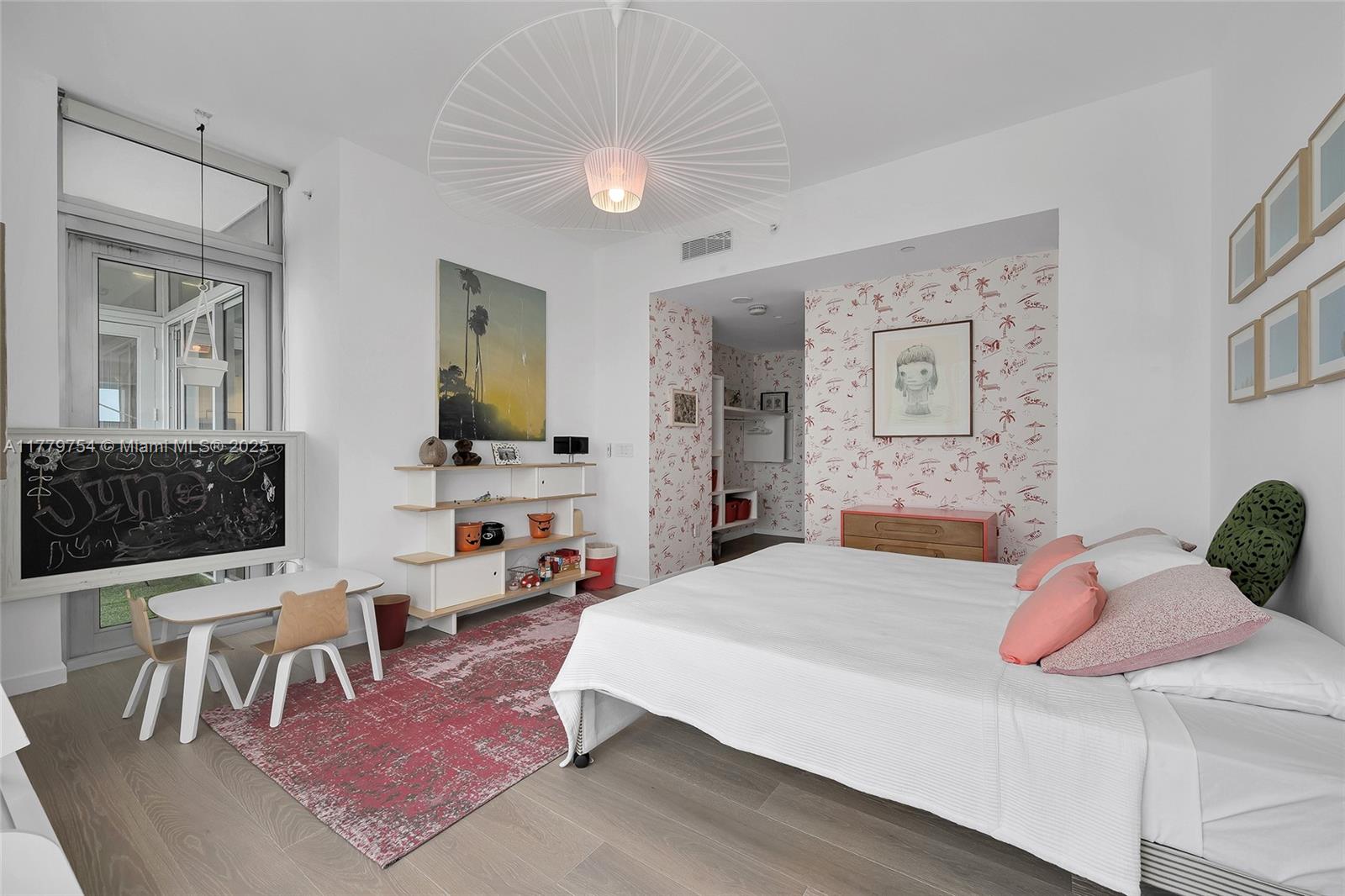 MILLENNIUM TOWER RESIDENC - Residential