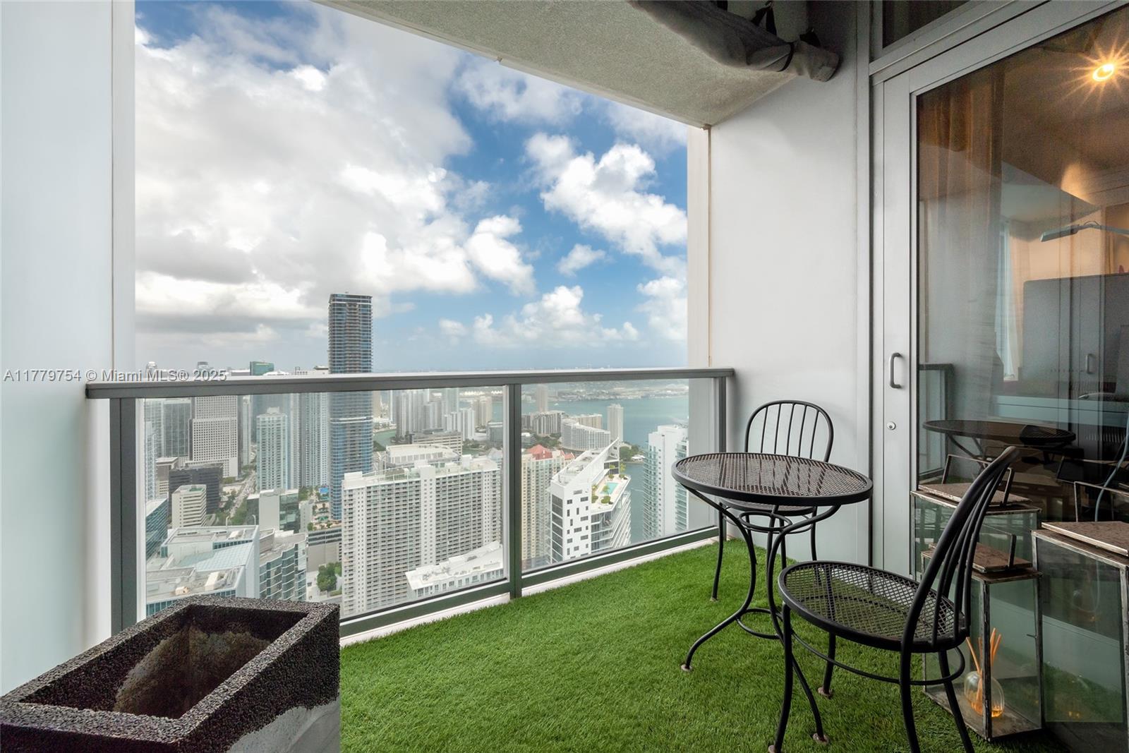 MILLENNIUM TOWER RESIDENC - Residential