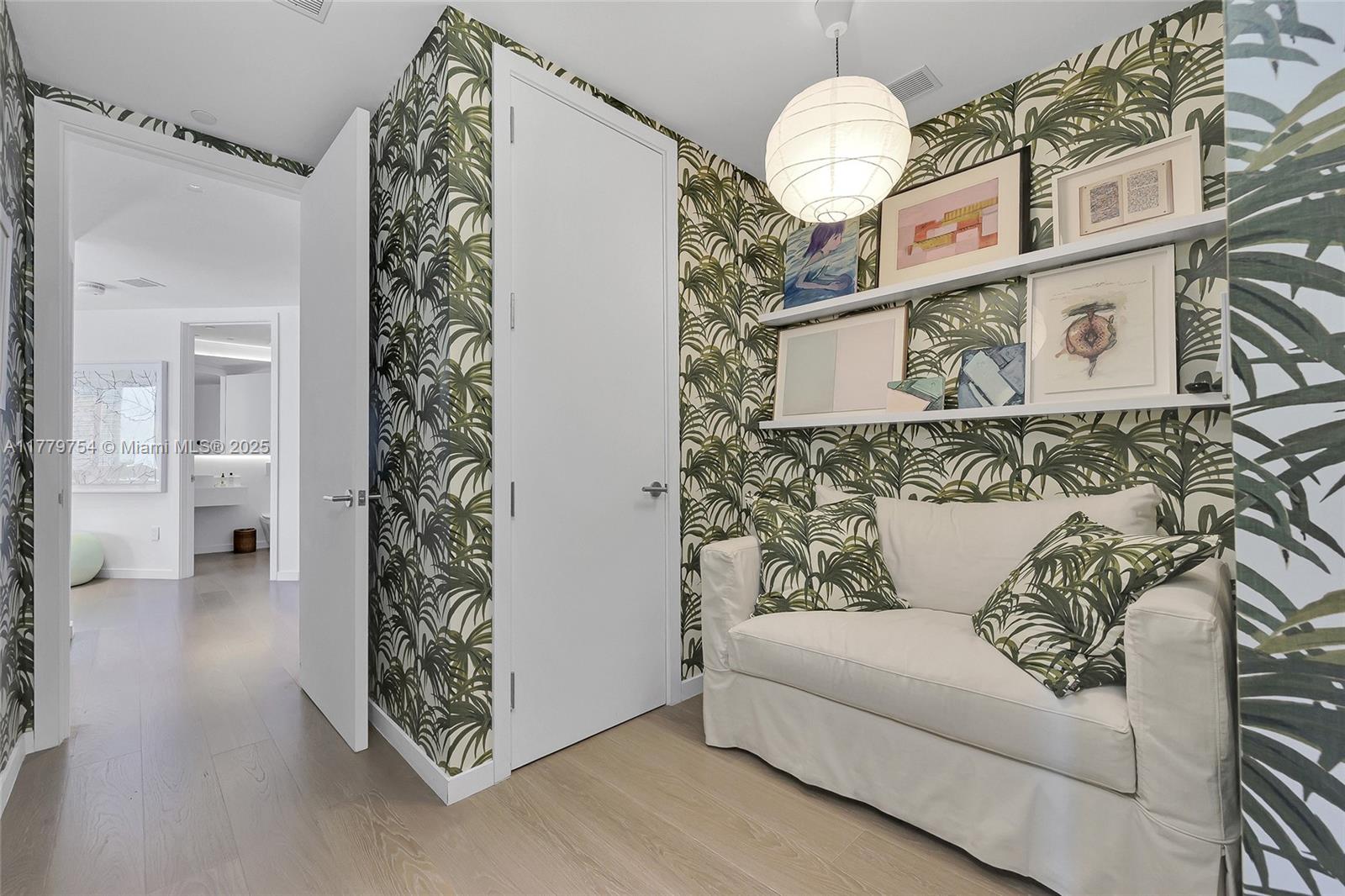 MILLENNIUM TOWER RESIDENC - Residential